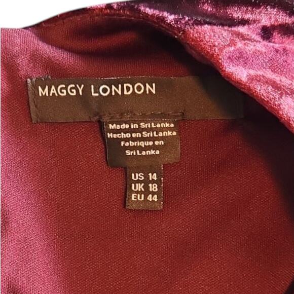 Maggy London | Purple Velvet, Long Sleeve, Dress | Size 14 - Picture 4 of 8